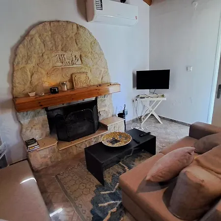 3 Bedroom House W/private Pool Villa Astrakeri