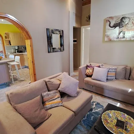 Villa 3 Bedroom House W/private Pool Astrakeri