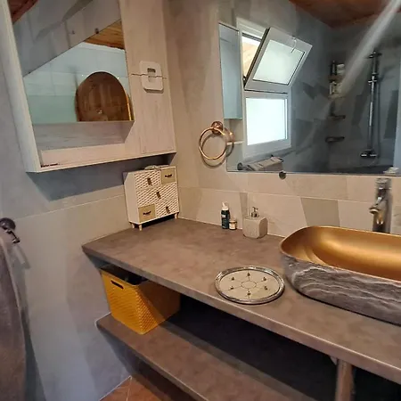 Villa 3 Bedroom House W/private Pool Astrakeri